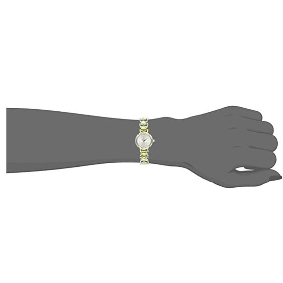 βοΈ Vintage BULOVA Quartz Watch w/ Genuine Diamond - Picture 2 of 5